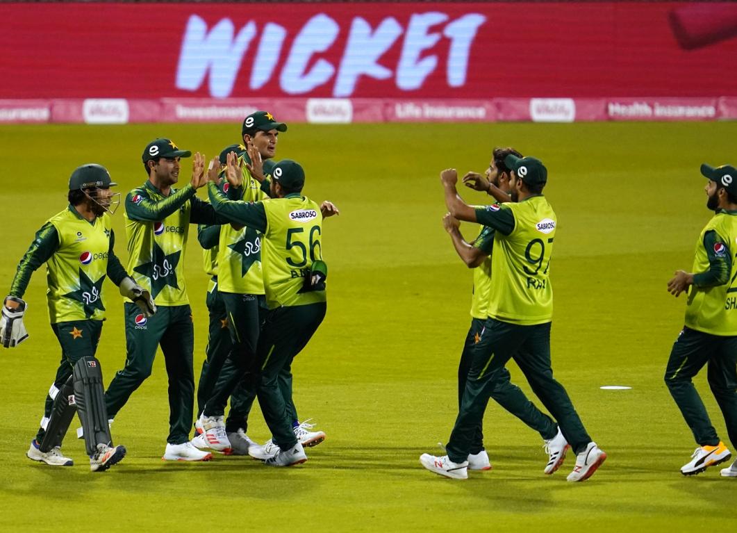 Six members of Pakistan cricket team test COVID-19 positive