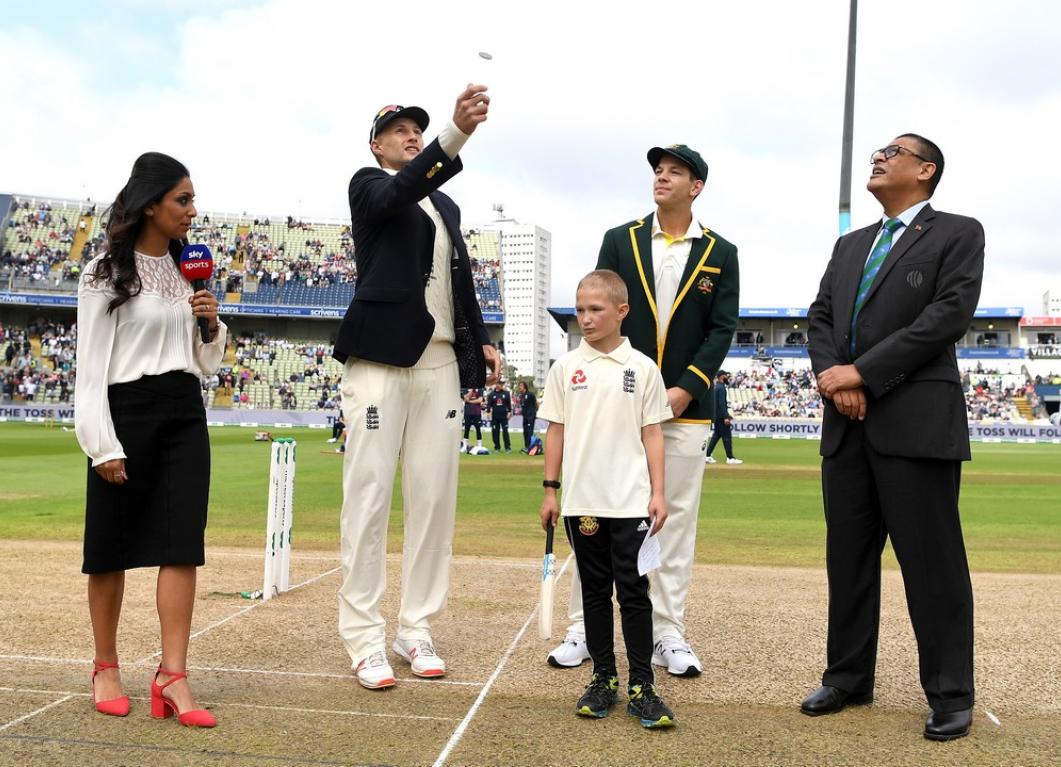 Australia plans the return of fans for Ashes later this year