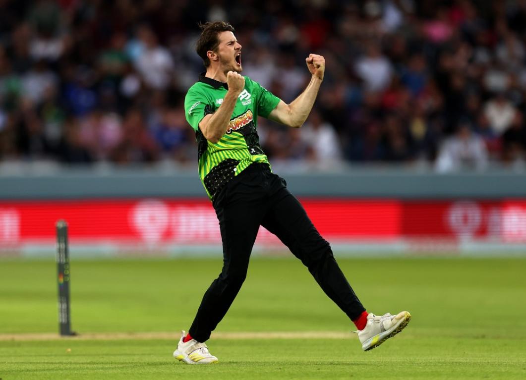 Royal Challengers Bangalore has signed English fast-bowler George Garton