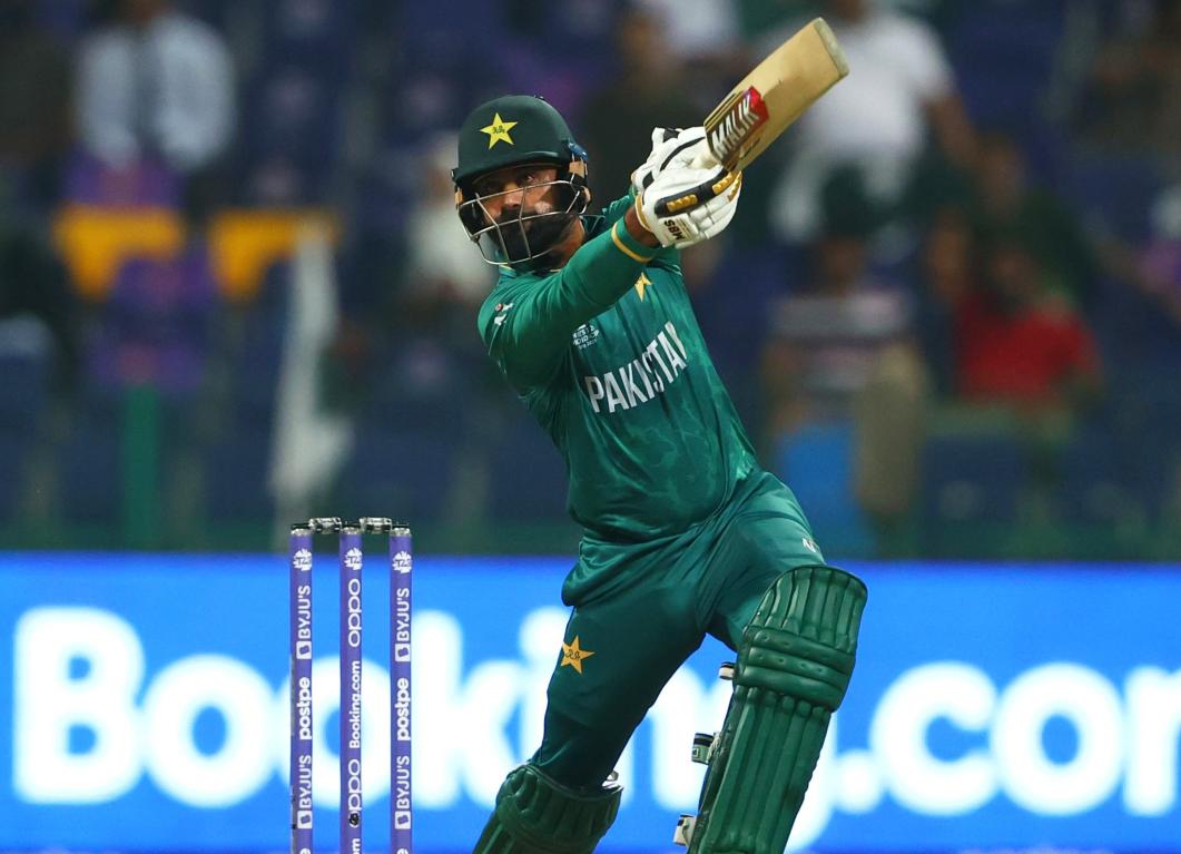 Mohammad Hafeez announces retirement from all forms of international cricket Mohammad Hafeez announces retirement from all forms of international cricket