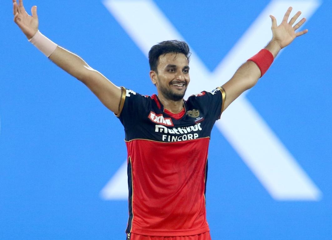 They look at the team as their own: Harshal Patel on RCB fans They look at the team as their own: Harshal Patel on RCB fans