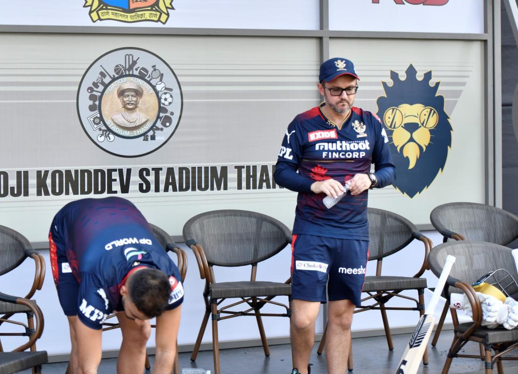 RCB Bold Diaries: Mike Hesson and Adam Griffith’s thoughts on the opening day defeat RCB Bold Diaries: Mike Hesson and Adam Griffith’s thoughts on the opening day defeat