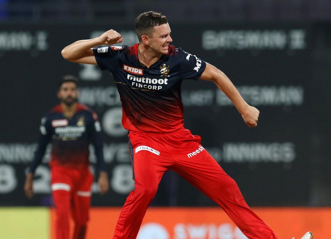 Faf du Plessis and Josh Hazlewood spearhead the charge as RCB make it 5 in 7 Faf du Plessis and Josh Hazlewood spearhead the charge as RCB make it 5 in 7