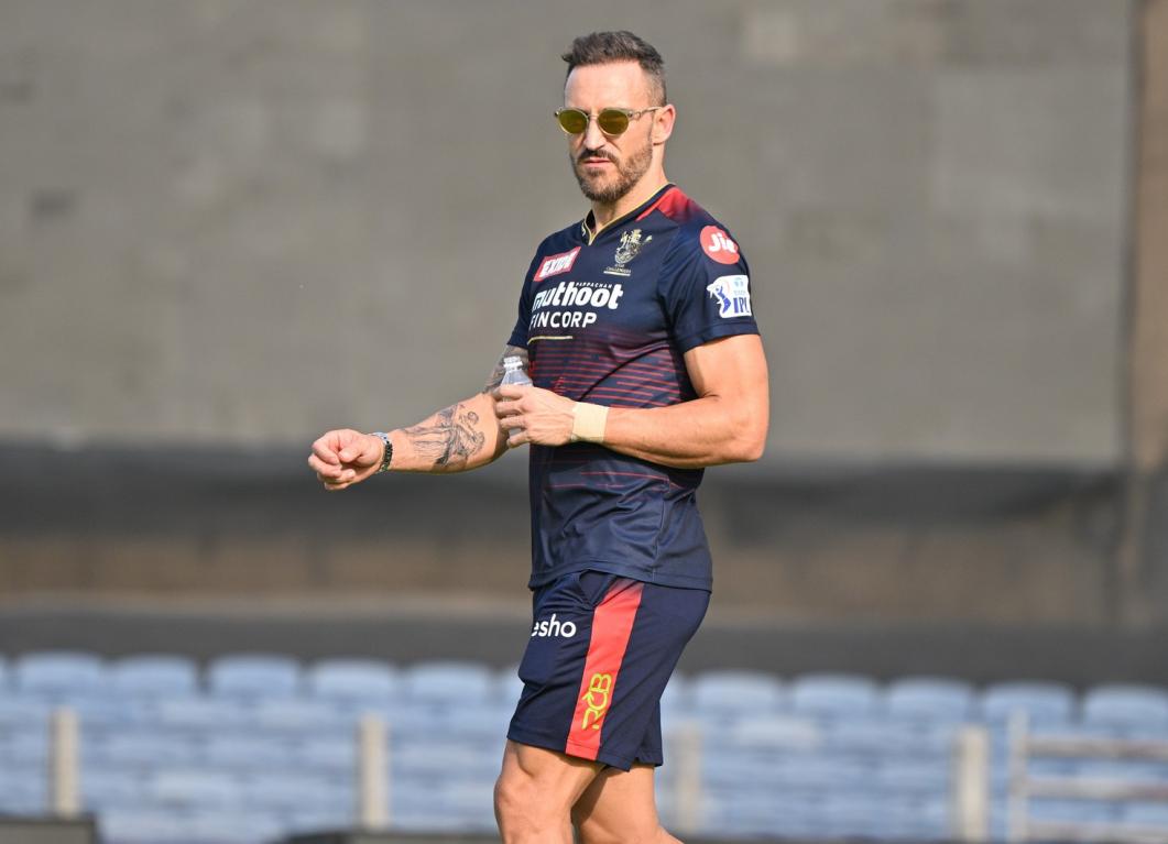RCB Bold Diaries: Captain Faf du Plessis reveals what was said in the team meeting ahead of RCB vs RR RCB Bold Diaries: Captain Faf du Plessis reveals what was said in the team meeting ahead of RCB vs RR