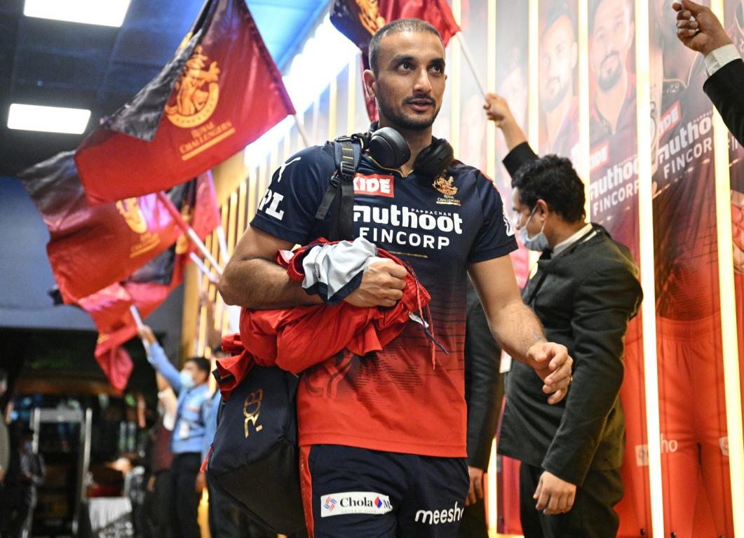 Harshal Patel provides an update on his split webbing