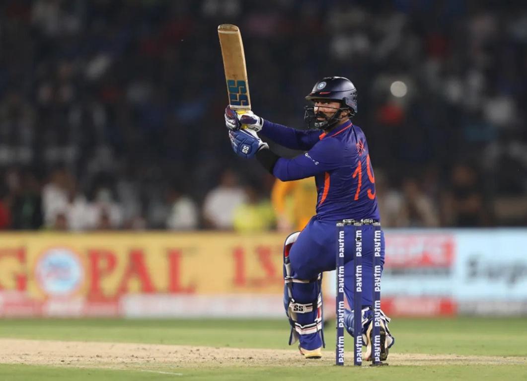 It's very nice to see Karthik come and do what he's picked to do: Rahul Dravid