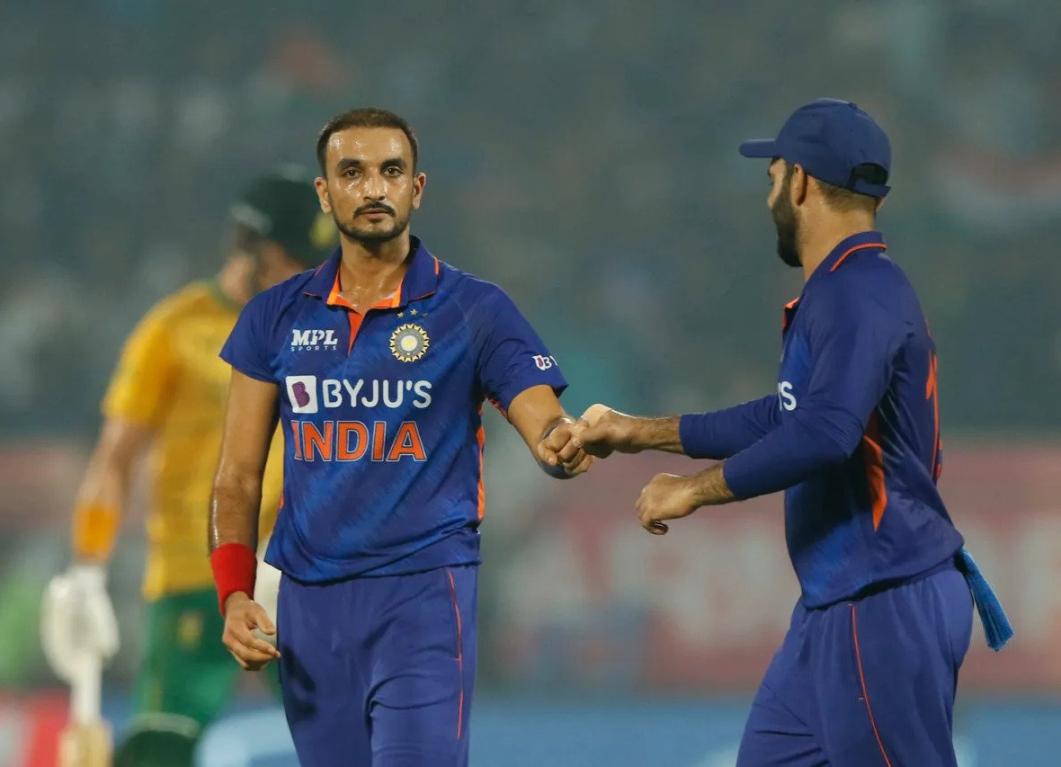 How did Dinesh Karthik and Harshal Patel fare against South Africa?