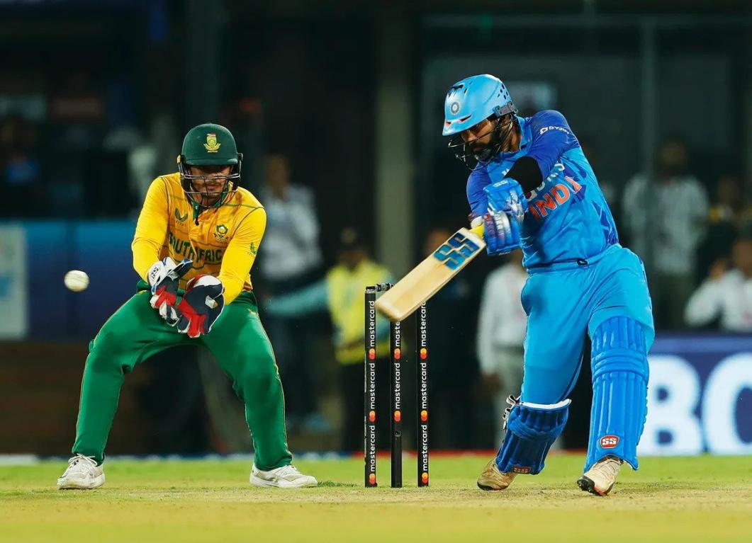 The way he batted, my number 4 is in trouble: Suryakumar Yadav on Dinesh Karthik Dinesh Karthik