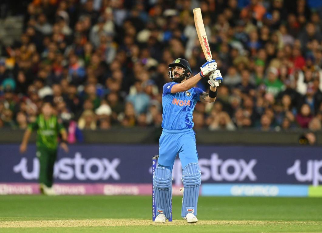 Kohli is a player who can smash a 100 without even hitting a six – Sanjay Bangar reserves high praise for Virat Kohli