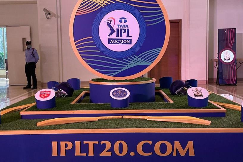 Get all the minute-to-minute live updates of Royal Challengers Bangalore from auction hall.