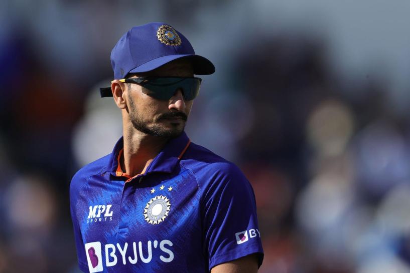 The atmosphere is amazing with the team:  Harshal Patel Harshal Patel