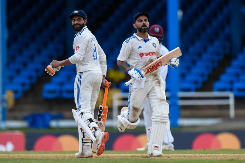 Virat Kohli’s brilliance helps India shove away early scares on the opening day of 2nd Test