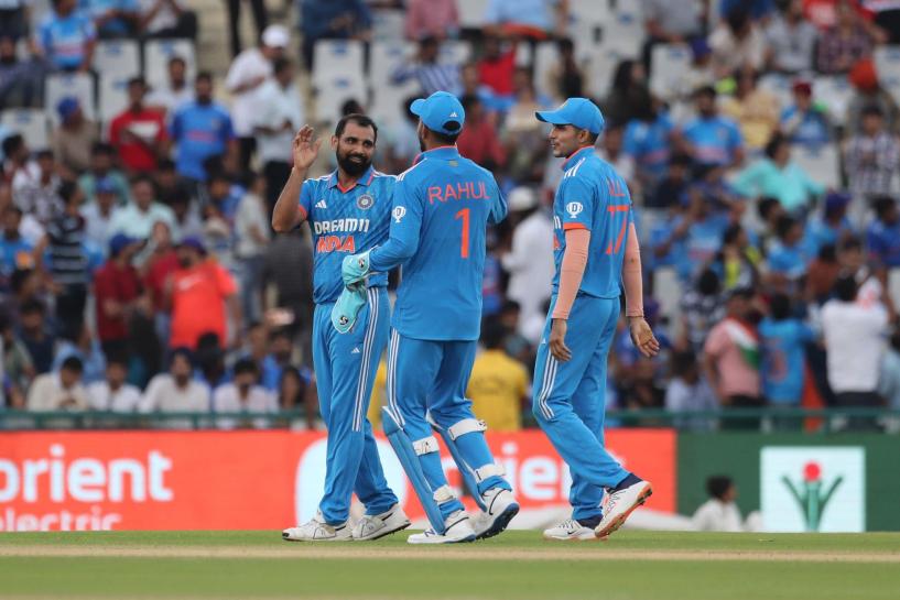 Mohammed Shami shines in India’s 5-wicket win over Australia in the first ODI