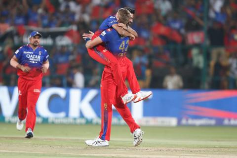 RCB won by 4 wickets